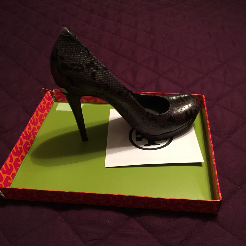 Tory Burch Jude-Amazon Snake Print